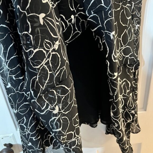 Chaps women flare black and white floral print skirt - Picture 4 of 5